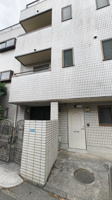 毎日通るエントランスはこのようになっています