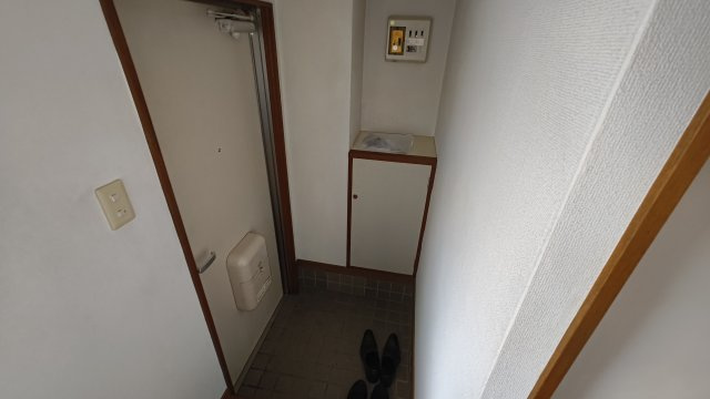 収納もある玄関です
