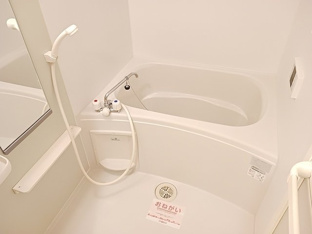 落ち着いた空間のお風呂です