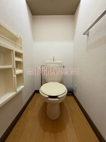 上津コーポE棟のトイレ|コンパクトで使いやすいトイレです