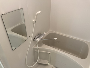 コンパクトで使いやすいお風呂です