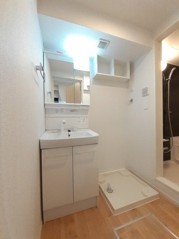 コンパクトで使いやすい洗面所