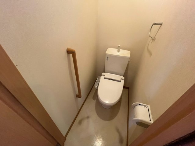 ゆったりとした空間のトイレです