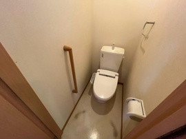 ゆったりとした空間のトイレです