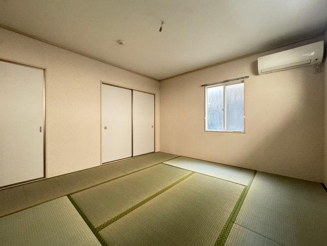 ※同じ間取りの別部屋の写真になります