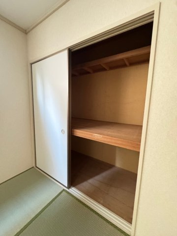 ※同じ間取りの別部屋の写真になります