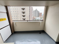 落ち着いた時間を過ごせるバルコニーです