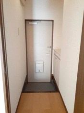 毎日通る玄関はこちらです