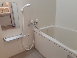 日々の疲れを癒すお風呂付です