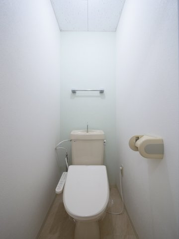 シャルムパレスBのトイレ|※写真は別の部屋のものです。