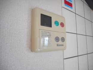 給湯器リモコンです