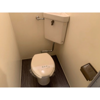 ゆったりとした空間のトイレです