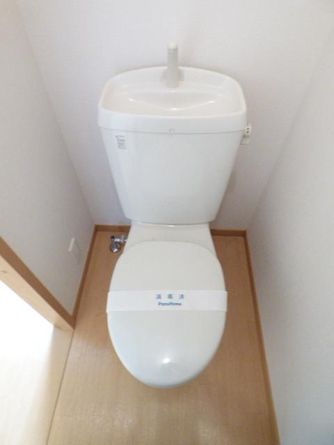 シンプルで使いやすいトイレです