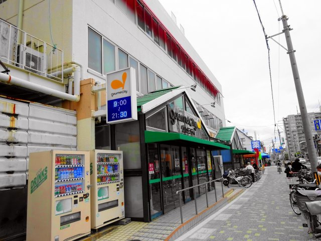 パロス甲子園の周辺