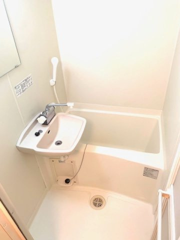 落ち着いた空間のお風呂です