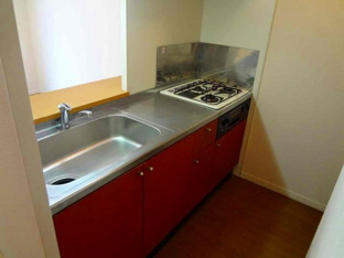 コンパクトなキッチンで掃除もラクラク