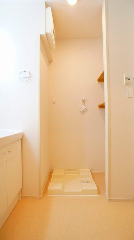 内装は落ち着いています