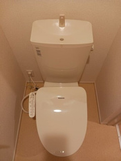 シンプルで使いやすいトイレです
