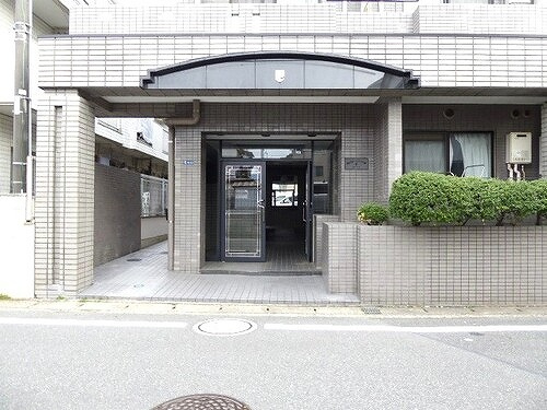 エントランス外観