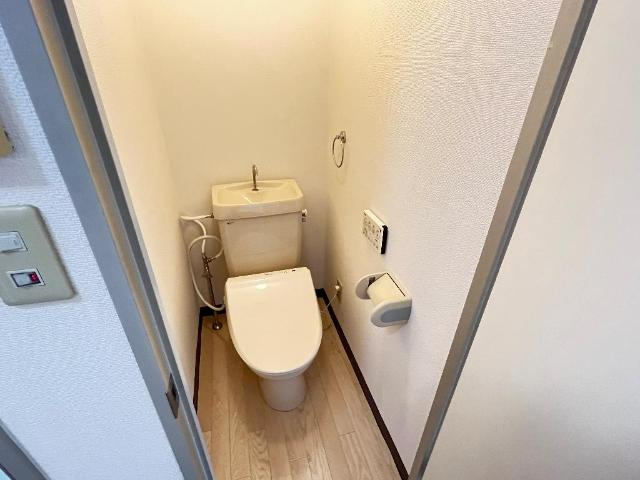 シャワー付トイレ
