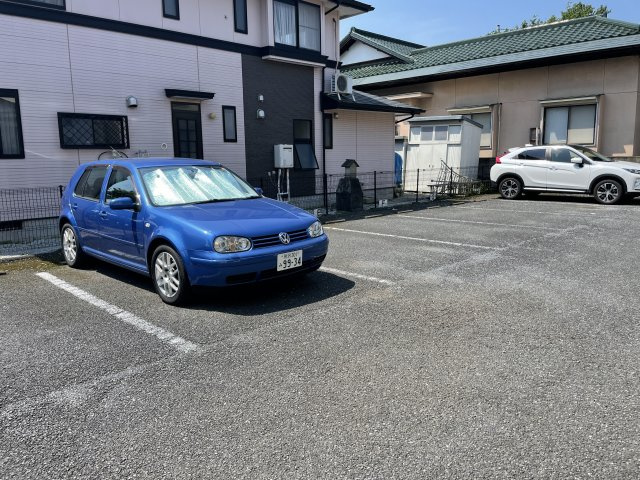駐車場に車を止められます