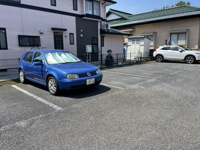 駐車場に車を止められます