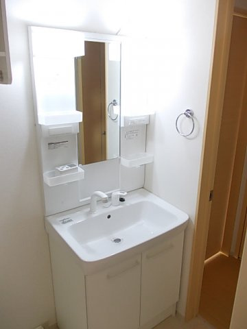 コンパクトで使いやすい洗面所