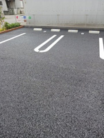車をお持ちの方に嬉しい駐車場付きの物件です
