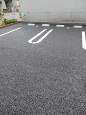 車をお持ちの方に嬉しい駐車場付きの物件です