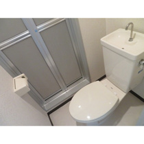 コンパクトで使いやすいトイレです
