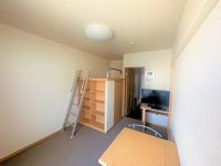 2階のお部屋です。（カーペット）