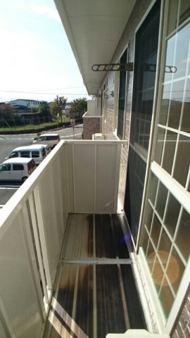 落ち着いた時間を過ごせるバルコニーです