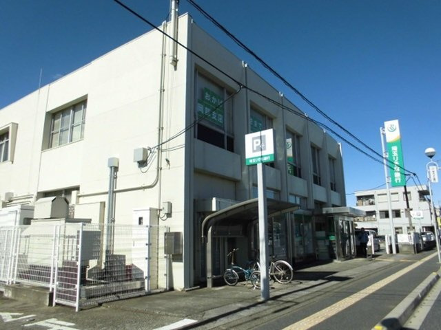 埼玉りそな銀行岡部支店まで650m