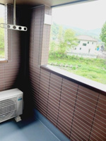 開放的で明るい空間を演出してくれるバルコニーです