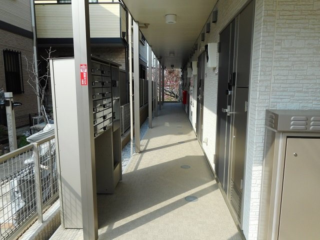 1階共用廊下