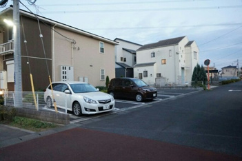 駐車場があるので、車を買う予定の方も安心です