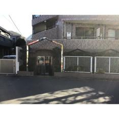 清潔なエントランスです