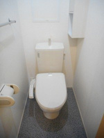 清潔感のあるトイレです