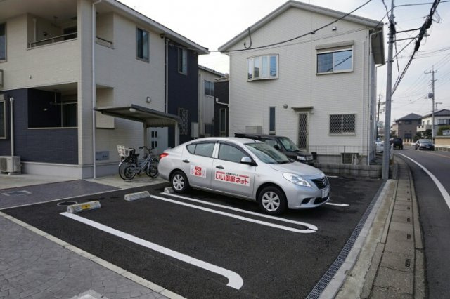 駐車場に車を止められます