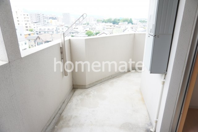 熊本市中央区新屋敷３丁目の賃貸マンションのバルコニー