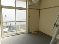 家具無しの写真です。一階はフローリング仕様　