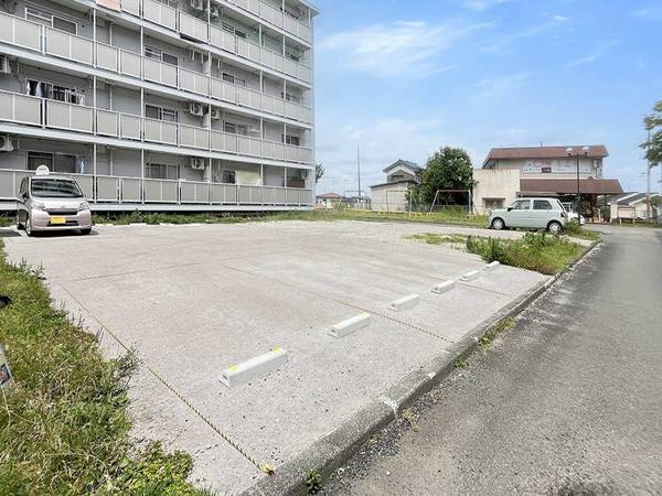 駐車スペースもあります