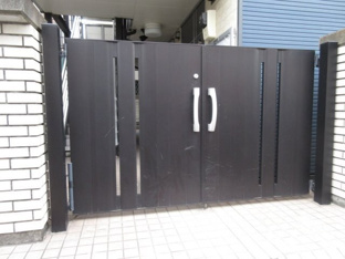 オートロックゲート付き。