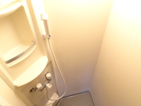 コンパクトで使いやすいお風呂です