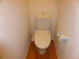 ゆったりとした空間のトイレです