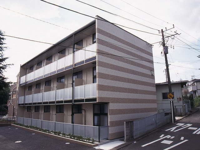 落ち着いた雰囲気の外観です