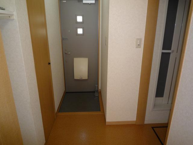 シンプルで使いやすい玄関です