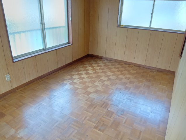 売中古戸建　富士市厚原の洋室|寝室や子供部屋におすすめの洋室になっています。一日の疲れを癒すプライベート空間になりますね。