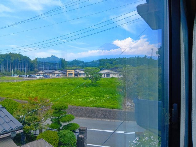 売中古戸建　富士市大淵の展望|眺望が素晴らしくお部屋から富士山が見えます。富士山を望む景色を日常的に楽しめます。