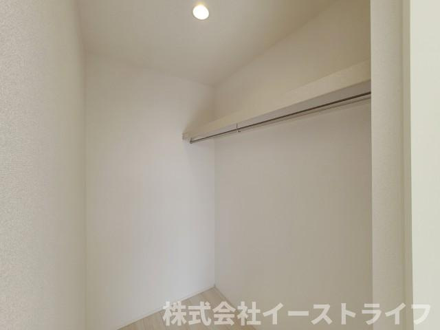 【新築戸建】　いわき市小名浜大原13期　【長期優良住宅】の収納|同社施工写真　ウォークインクローゼット付きで収納豊富です